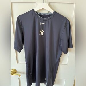 Nike Pro Fitted Dry-Fit Black New York Yankee’s Tee